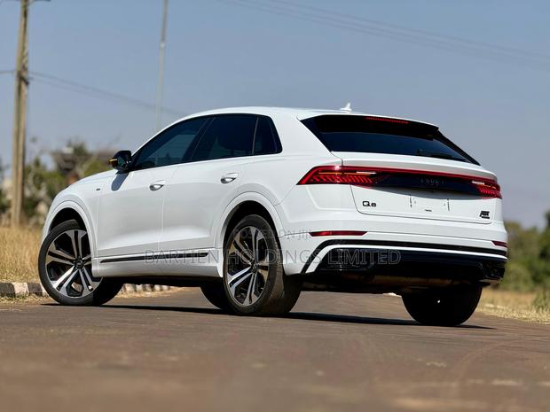 Audi Q8 55 Premium AWD quattro 2020 White