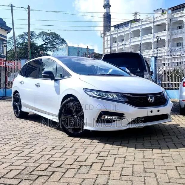 Honda Jade 2019 White