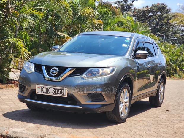 Nissan X-Trail 2.0 Petrol AWD 2015 Gray