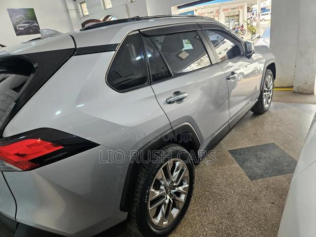Toyota RAV4 2018 Silver
