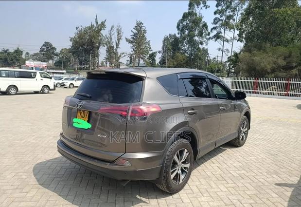 Toyota RAV4 2016 Gray