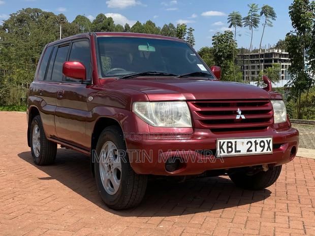 Mitsubishi Pajero IO 2003 Red