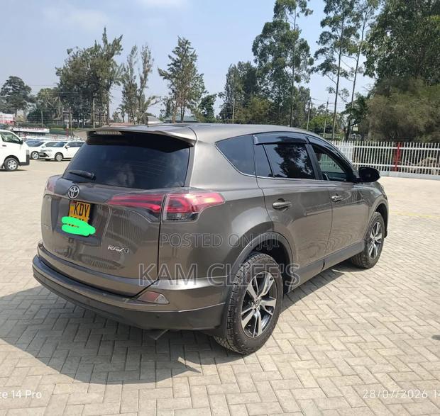 Toyota RAV4 2016 Gray