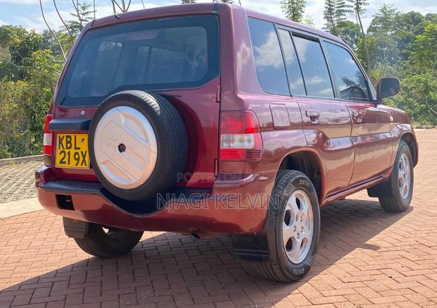 Mitsubishi Pajero IO 2003 Red
