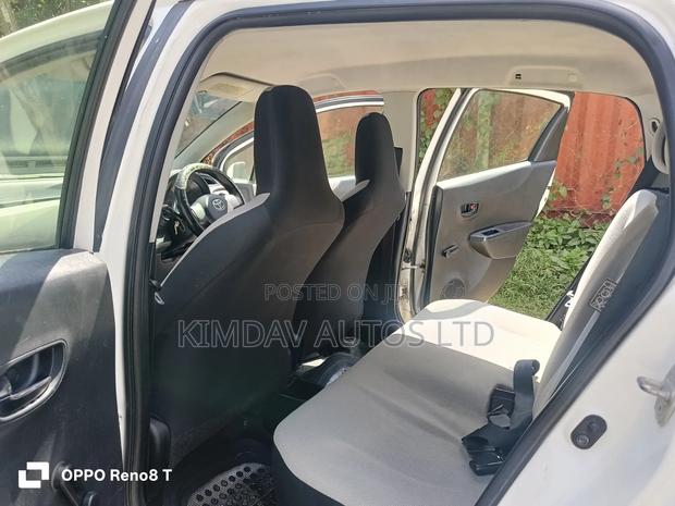 Toyota Vitz 2011 White