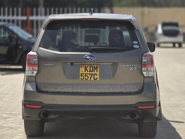 Subaru Forester 2016 Gray