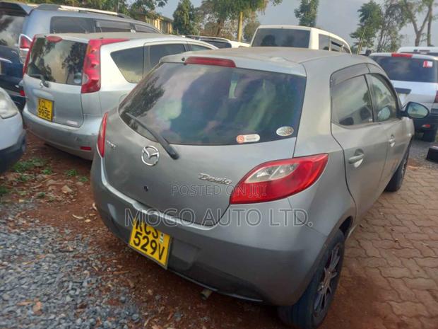 Mazda Demio 2011 Silver