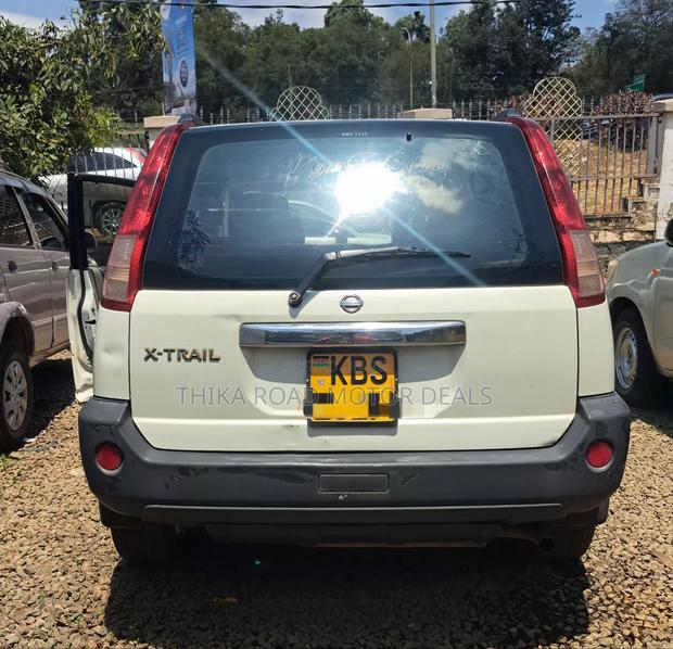 Nissan X-Trail 2005 White