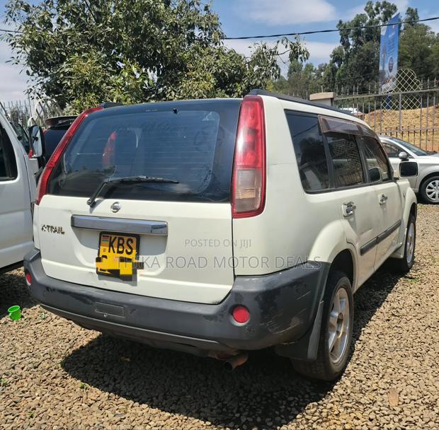Nissan X-Trail 2005 White