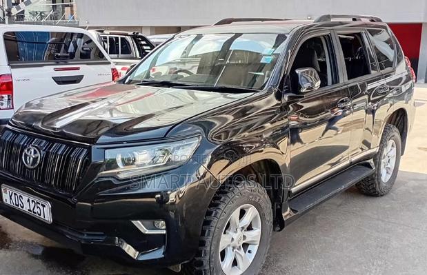 Toyota Land Cruiser Prado 2017 Black