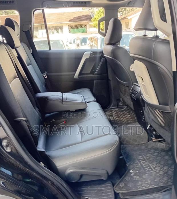 Toyota Land Cruiser Prado 2017 Black