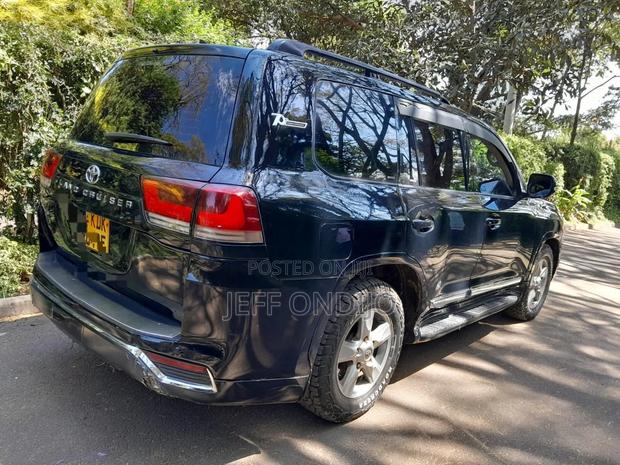 Toyota Land Cruiser 2008 Black