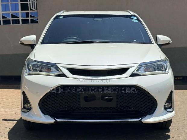 Toyota Corolla Fielder 2019 White