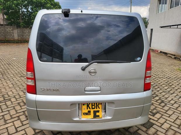 Nissan Serena 2005 Silver