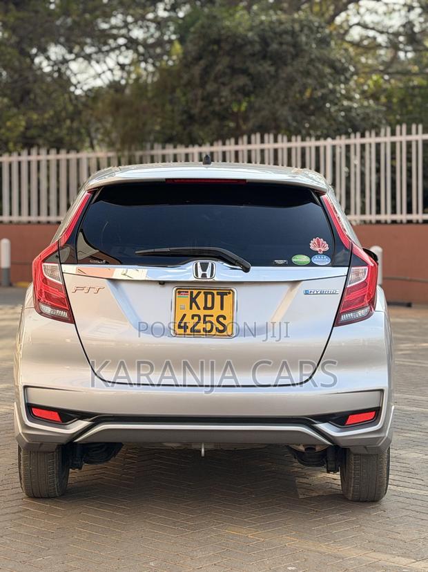 Honda Fit 2018 Silver