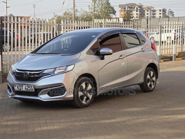 Honda Fit 2018 Silver