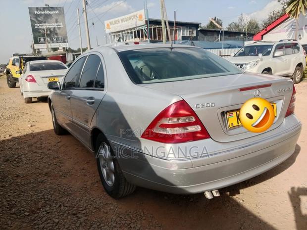 Mercedes-Benz C200 2002 Silver