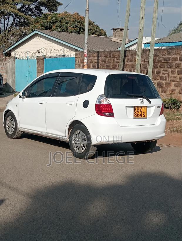 Honda Fit 2006 White