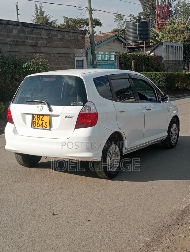 Honda Fit 2006 White