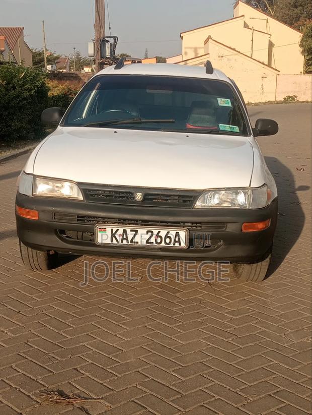 Toyota Corolla 2003 White