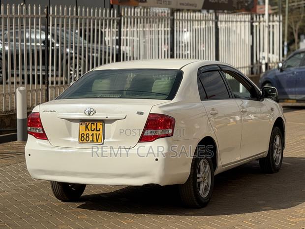 Toyota Axio 2010 White