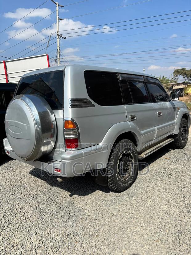 Toyota Land Cruiser Prado 1999 Silver