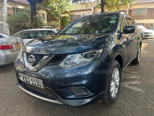 Nissan X-Trail 2.0 Hybrid FWD 2015 Blue