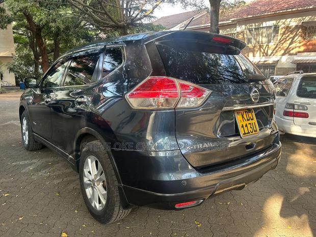 Nissan X-Trail 2.0 Hybrid FWD 2015 Blue