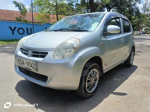 Toyota Passo 2013 Silver