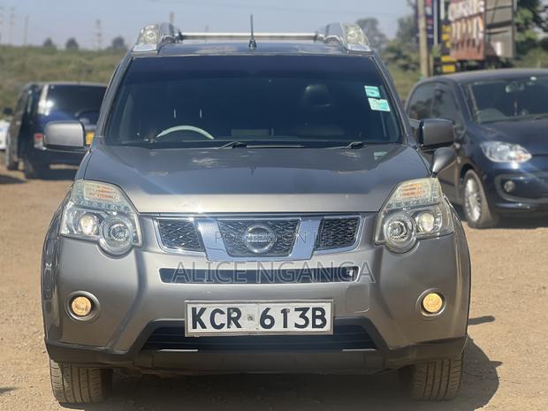 Nissan X-Trail 2011 Gray