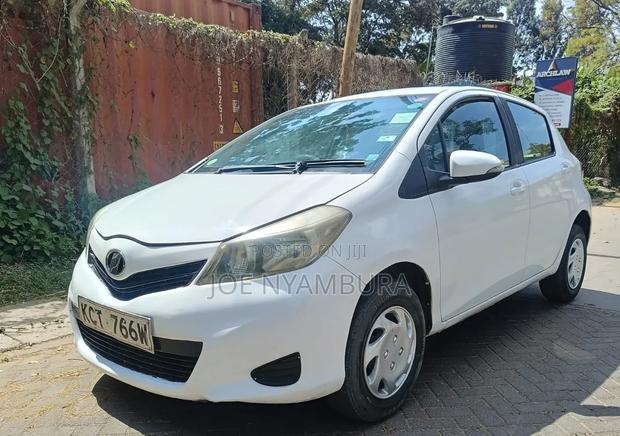 Toyota Vitz 2011 White