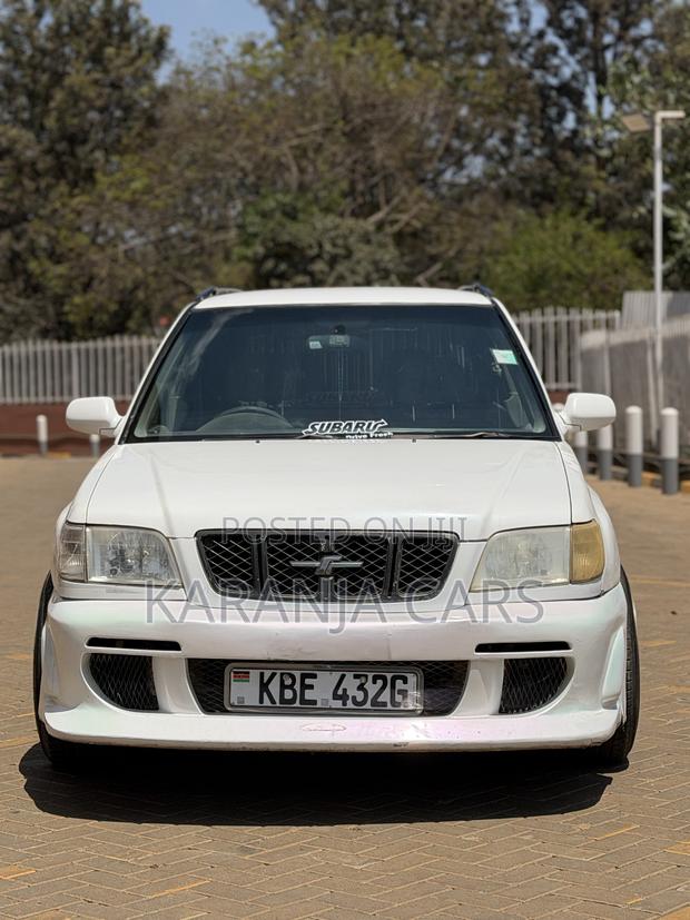 Subaru Forester SF 2.5 L 2001 White