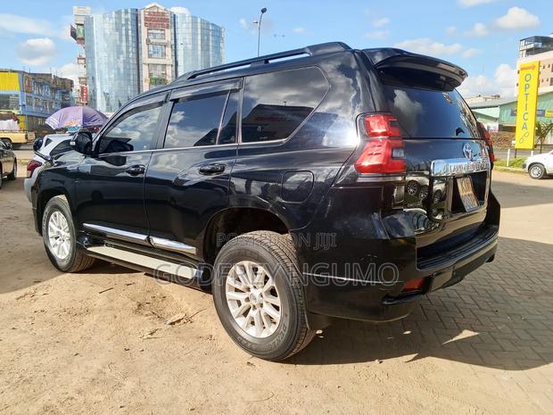 Toyota Land Cruiser Prado 2018 Black