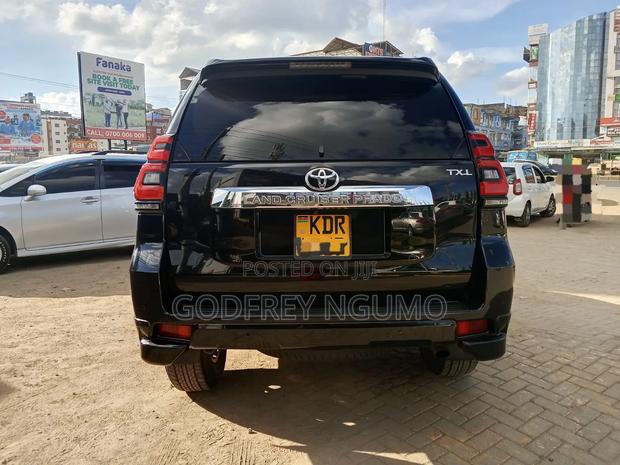 Toyota Land Cruiser Prado 2018 Black