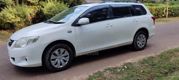 Toyota Corolla Fielder 2011 White
