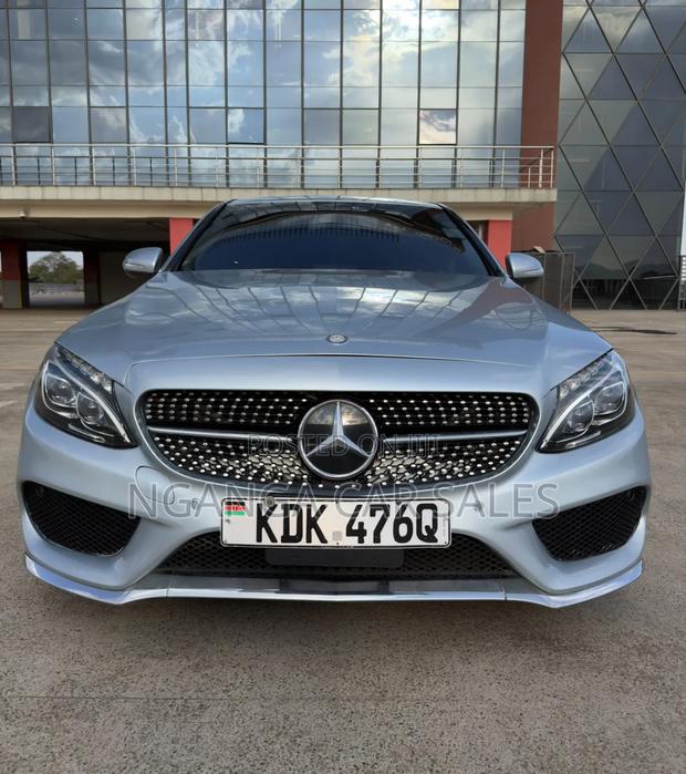Mercedes-Benz C200 2015 Blue