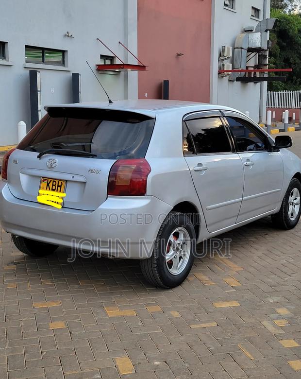 Toyota Corolla RunX 2004 Silver