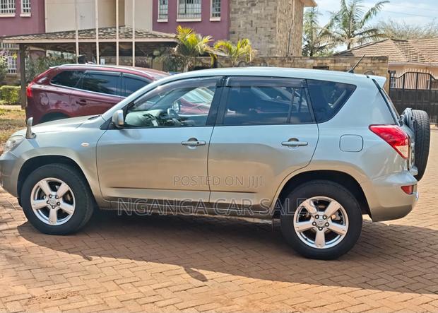 Toyota RAV4 2007 Silver