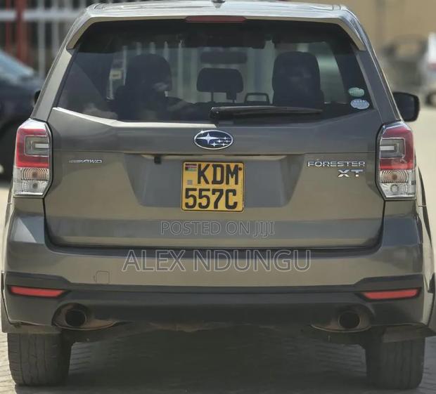Subaru Forester 2017 Gray