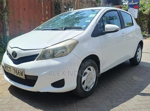 Toyota Vitz 2011 White