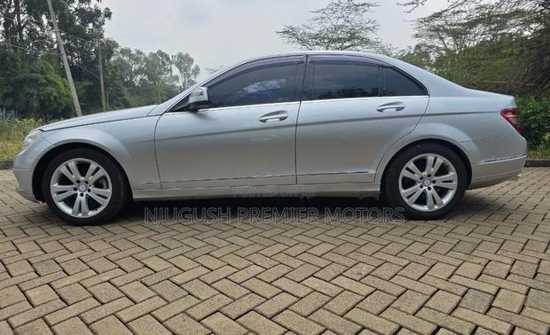 Mercedes-Benz C200 2008 Silver