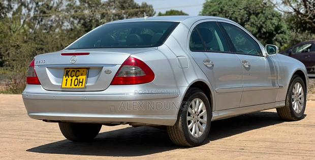 Mercedes-Benz C200 2009 Silver