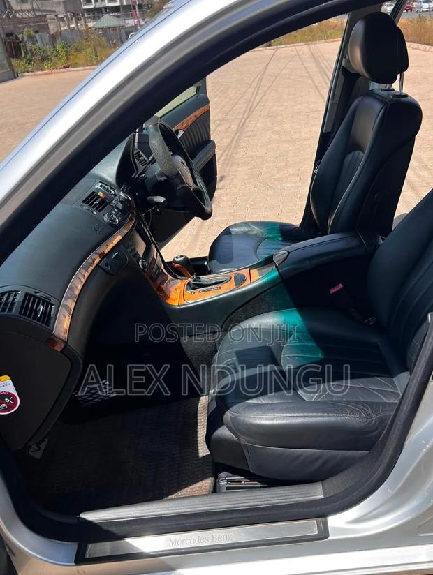 Mercedes-Benz C200 2009 Silver