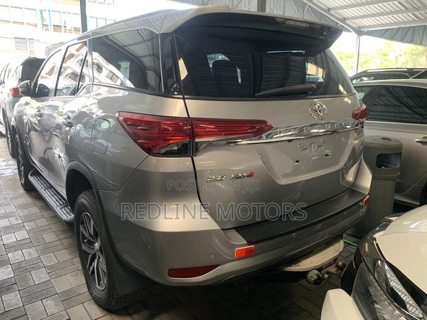 Toyota Fortuner 2.8 D AWD 2019 Silver