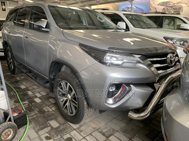 Toyota Fortuner 2.8 D AWD 2019 Silver