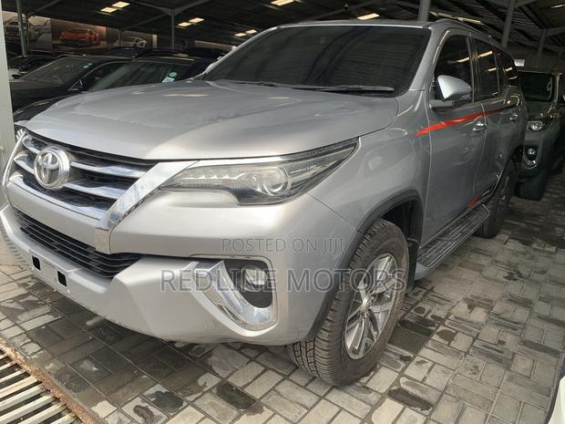 Toyota Fortuner 2.8 D RWD 2019 Silver