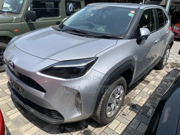 Toyota Yaris Cross 1.5 Hybrid AWD 2020 Silver