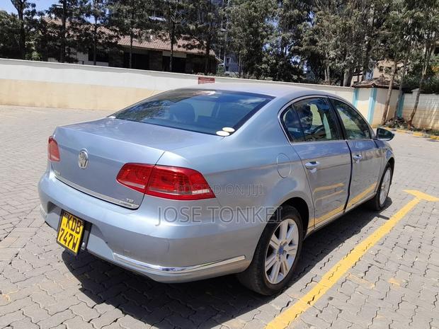 Volkswagen Passat S 2013 Blue