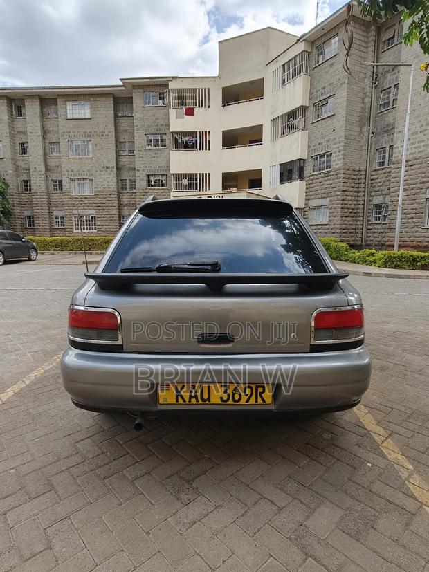 Subaru Impreza 2001 Gray