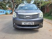 Toyota Noah 2.0 158hp FWD (8 Seater) 2011 Gray for sale